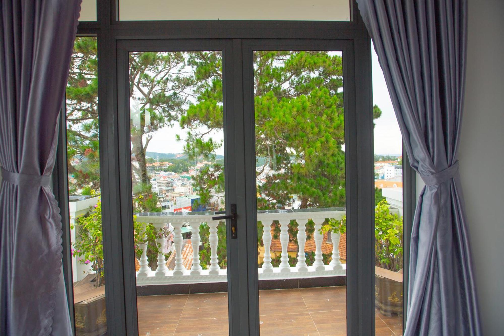 Torino Hotel Dalat Eksteriør billede